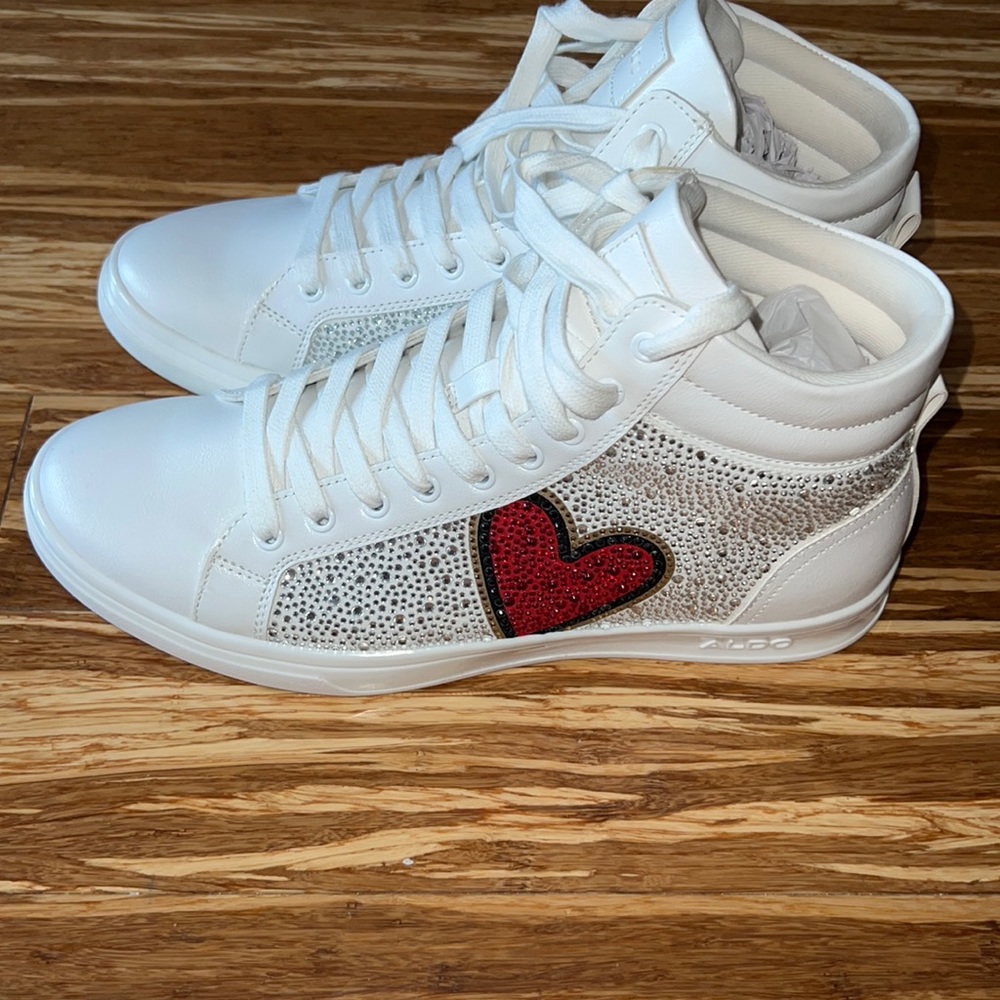 Brand New! ALDO PRERIVIEL